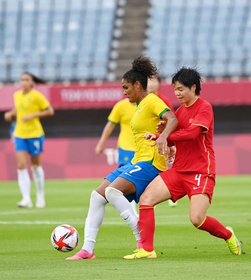 中国国家女子足球队vs巴西